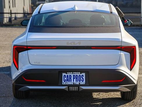 New 2026 Kia K4 LXS image 7