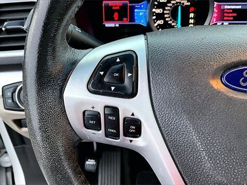 Used 2013 Ford Explorer XLT image 10