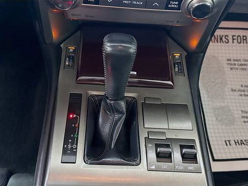 Used 2017 Lexus GX 460 Premium AWD/4WD image 18