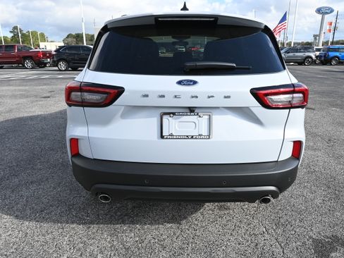 New 2026 Ford Escape ST-Line w/ Tech Pack #1 image 4