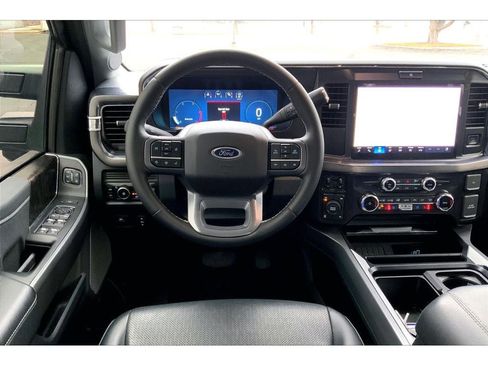 Used 2025 Ford F350 Lariat image 6