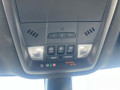 Used 2023 Buick Enclave Essence w/ Experience Buick Package FWD image 23