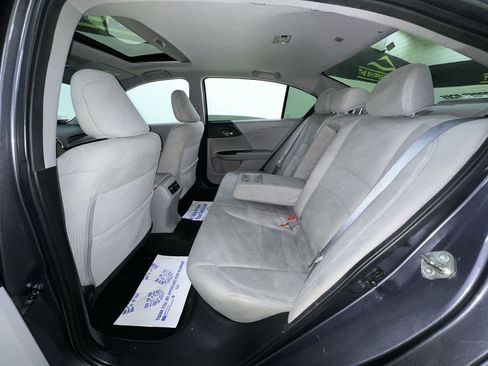 Used 2017 Honda Accord EX image 26