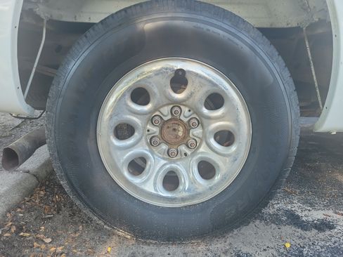 Used 2006 Chevrolet Silverado 1500 LT RWD image 10