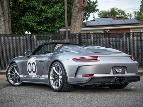 Used 2019 Porsche 911 Speedster RWD image 31