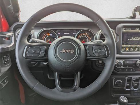 Used 2023 Jeep Wrangler Willys image 15