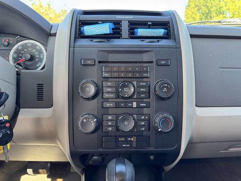 Used 2010 Ford Escape XLS image 14