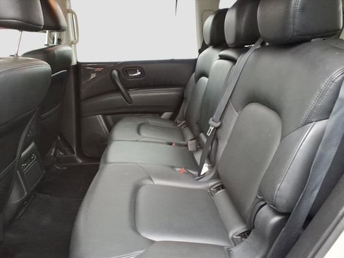 Used 2024 Nissan Armada SV image 14