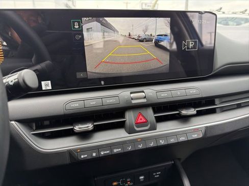 New 2025 Kia K4 LXS image 12
