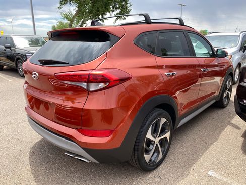 Used 2017 Hyundai Tucson Limited w/ Limited Ultimate Package 03 FWD image 2