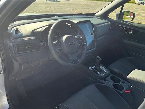 Used 2025 Subaru Forester Touring image 13