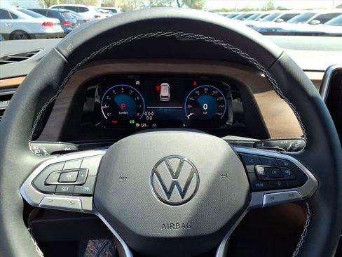 New 2026 Volkswagen Atlas SE image 18