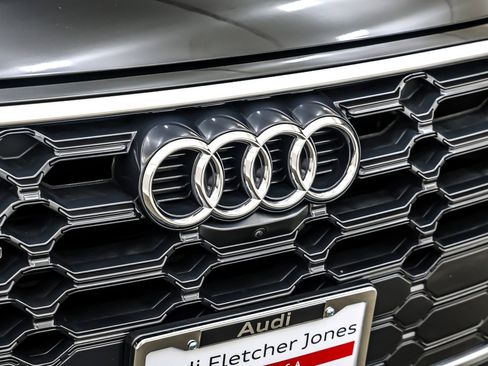 Used 2025 Audi Q5 2.0T Premium Plus w/ Premium Plus Package image 14