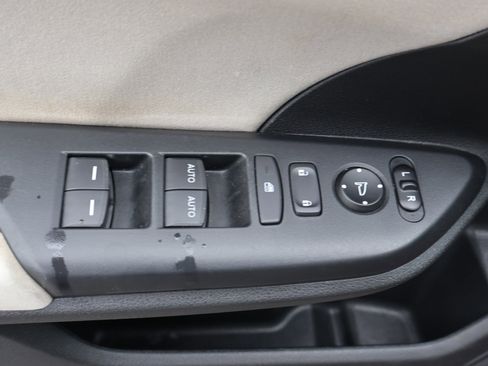 Used 2019 Honda Insight EX image 16