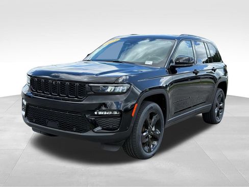 Used 2023 Jeep Grand Cherokee Limited w/ Luxury Tech Group II RWD image 1