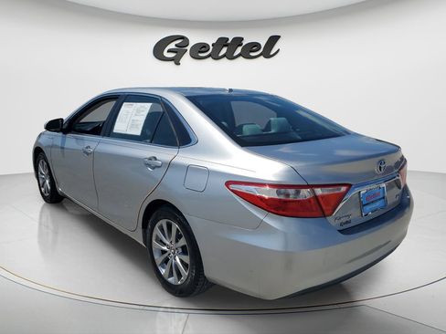 Used 2015 Toyota Camry XLE w/ Moonroof Package image 7