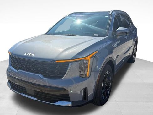 Used 2025 Kia Sorento S w/ Panoramic Sunroof Package image 3