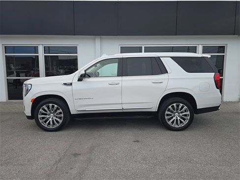 Certified 2021 GMC Yukon Denali w/ LPO, Illumination Package image 4