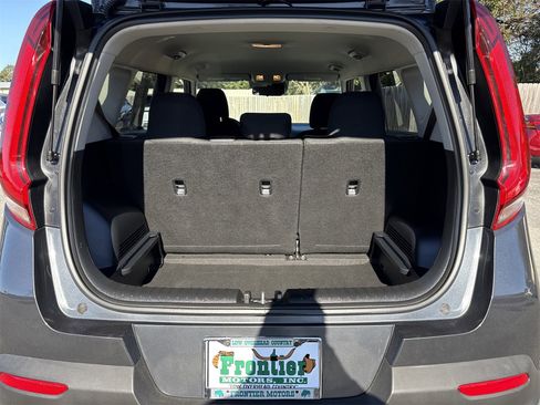 Used 2020 Kia Soul S image 27