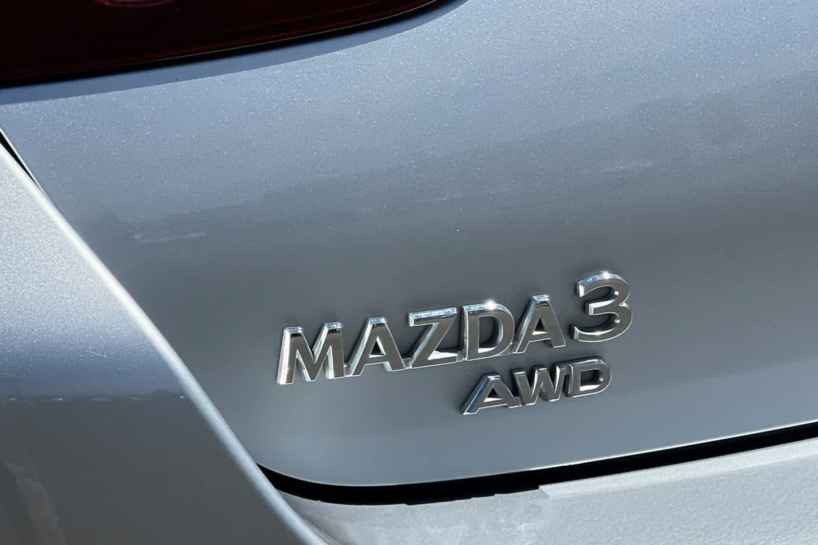 Used 2019 MAZDA MAZDA3 AWD Sedan w/ Preferred Package image 31