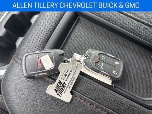 Used 2020 GMC Sierra 1500 AT4 w/ AT4 Premium Package image 21