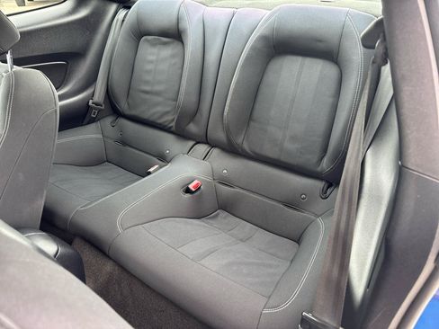 Used 2018 Ford Mustang Coupe RWD image 18