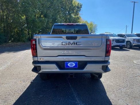 New 2026 GMC Sierra 2500 Denali Ultimate AWD/4WD image 4