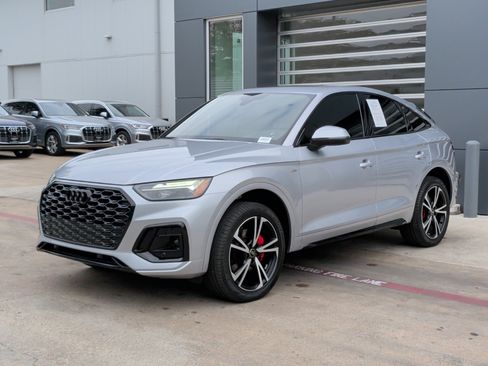 Certified 2025 Audi Q5 2.0T Premium Plus image 5