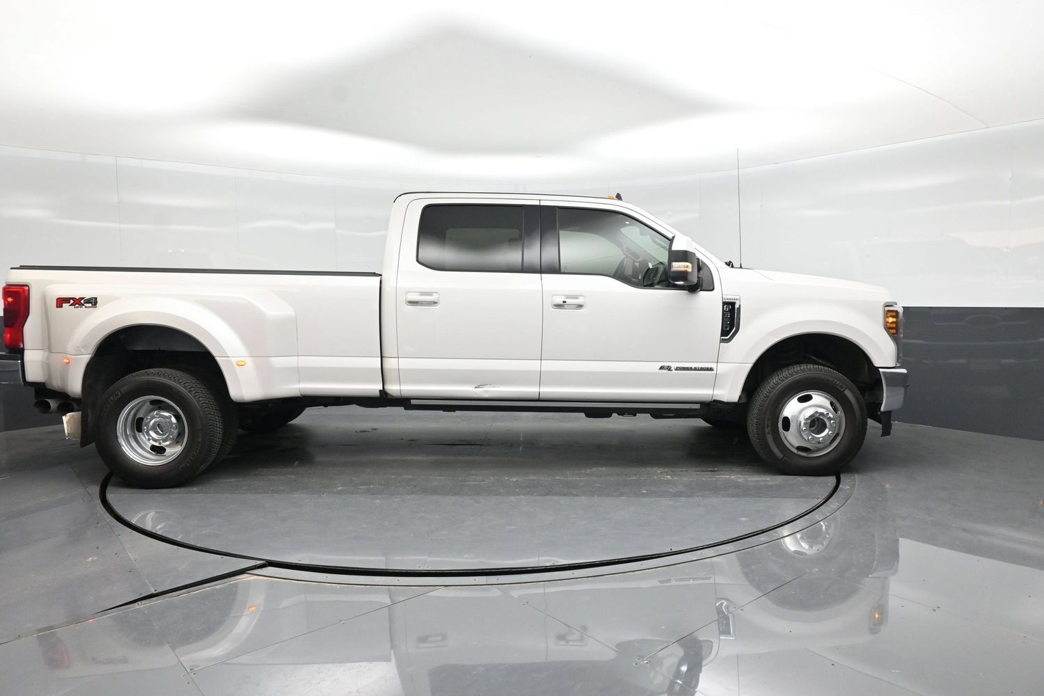 Used 2019 Ford F350 Lariat w/ Lariat Ultimate Package AWD/4WD image 18