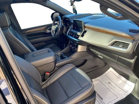 Used 2023 Chevrolet Tahoe Premier w/ Advanced Technology Package AWD/4WD image 17