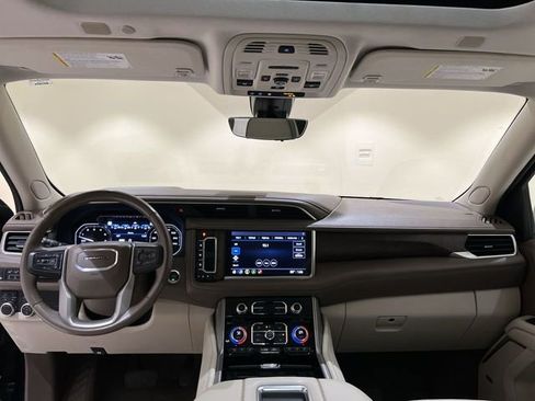 Used 2021 GMC Yukon Denali w/ Denali Premium Package AWD/4WD image 20