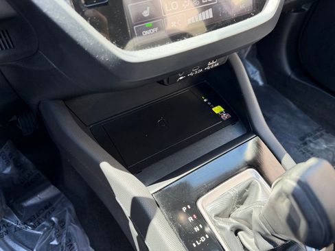 Used 2025 Subaru Forester Premium AWD/4WD image 26