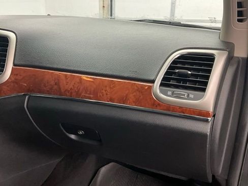 Used 2013 Jeep Grand Cherokee Limited image 12