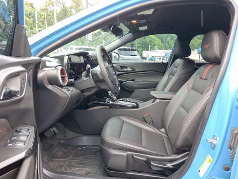 Used 2024 Chevrolet Trax RS w/ Driver Confidence Package FWD image 13