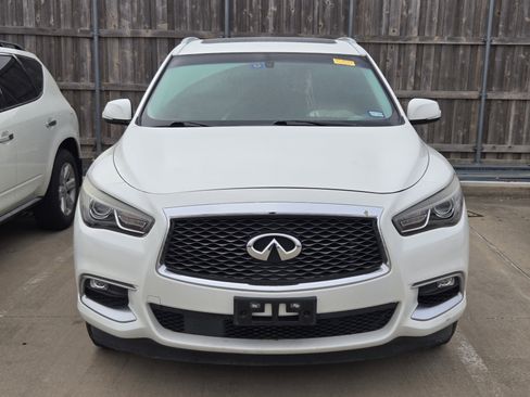Used 2016 INFINITI QX60 FWD w/ Premium Package image 2