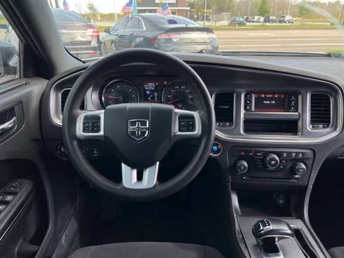 Used 2012 Dodge Charger SE image 17