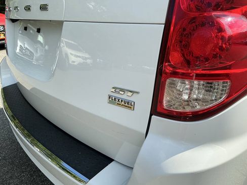 Used 2018 Dodge Grand Caravan GT FWD image 6