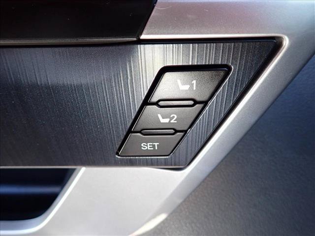 Certified 2025 Toyota Sequoia Platinum AWD/4WD image 18