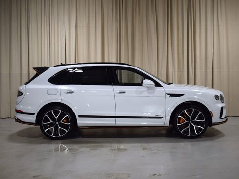New 2026 Bentley Bentayga Extended Wheelbase AWD/4WD image 5