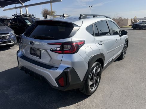 Used 2025 Subaru Crosstrek 2.5i Limited w/ Crosstrek Mirror Package image 5