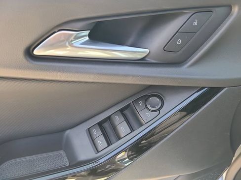 New 2026 Chevrolet Equinox LT w/ Safety and Technology Package image 16