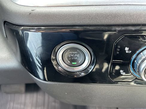 Certified 2023 GMC Sierra 1500 Elevation w/ LPO, Elevation Black Package AWD/4WD image 17