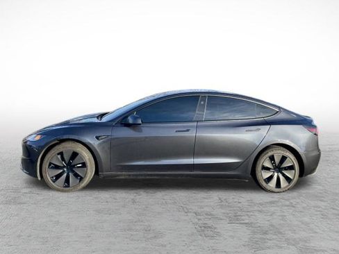 Used 2025 Tesla Model 3 Long Range image 8