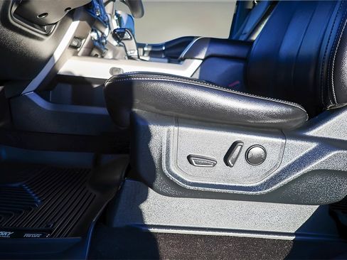 Used 2019 Ford F150 Lariat w/ Equipment Group 502A Luxury image 17