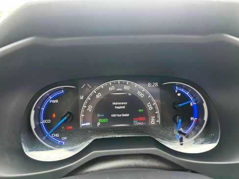 Used 2019 Toyota RAV4 XSE w/ Carpet Mat Package image 10