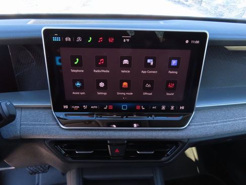 New 2026 Volkswagen Tiguan S image 5