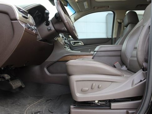 Used 2019 GMC Yukon Denali w/ Denali Ultimate Package AWD/4WD image 10