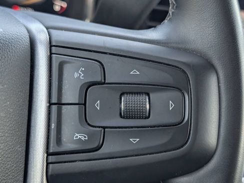Used 2025 GMC Sierra 1500 SLT AWD/4WD image 16