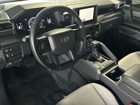 Used 2025 Toyota Tacoma SR5 RWD image 13