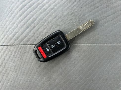 Used 2017 Honda Accord LX image 32